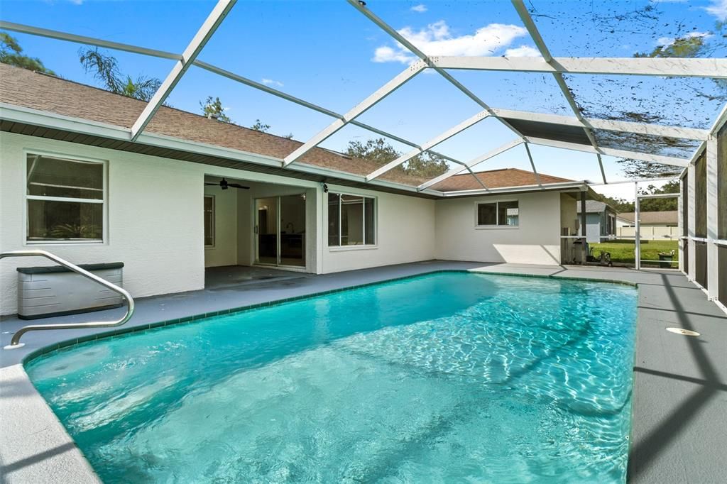 En Venta: $449,900 (3 camas, 2 baños, 1996 Pies cuadrados)