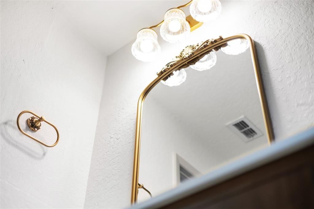 En Venta: $449,900 (3 camas, 2 baños, 1996 Pies cuadrados)