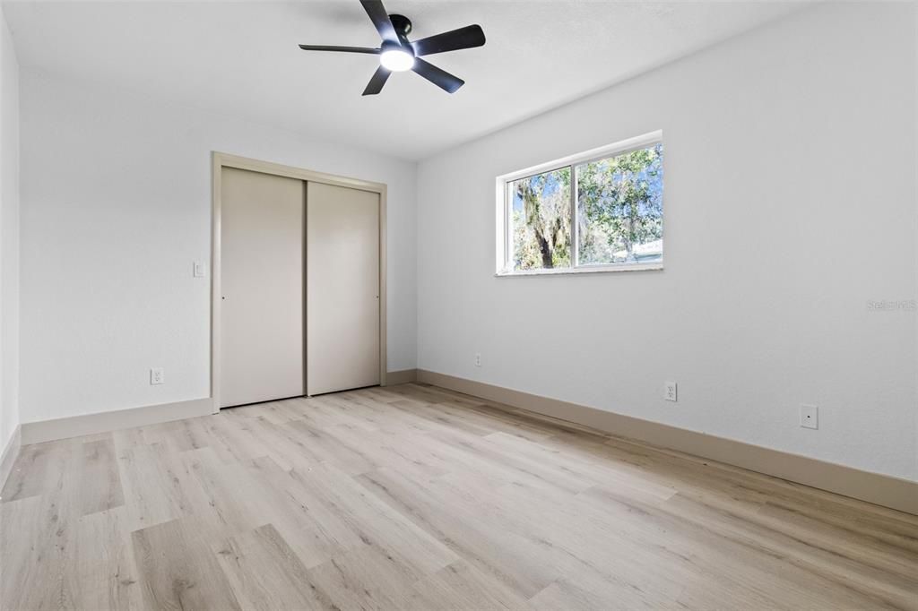 En Venta: $449,900 (3 camas, 2 baños, 1996 Pies cuadrados)