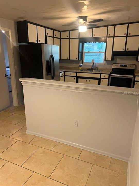 For Rent: $1,695 (3 beds, 2 baths, 1246 Square Feet)