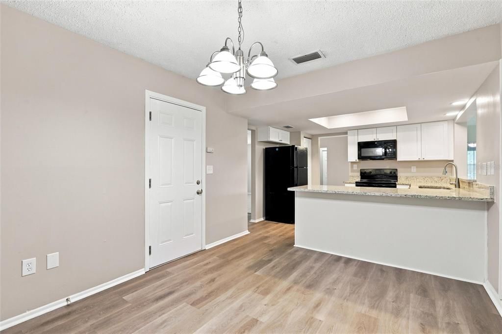 For Sale: $255,000 (3 beds, 2 baths, 1654 Square Feet)