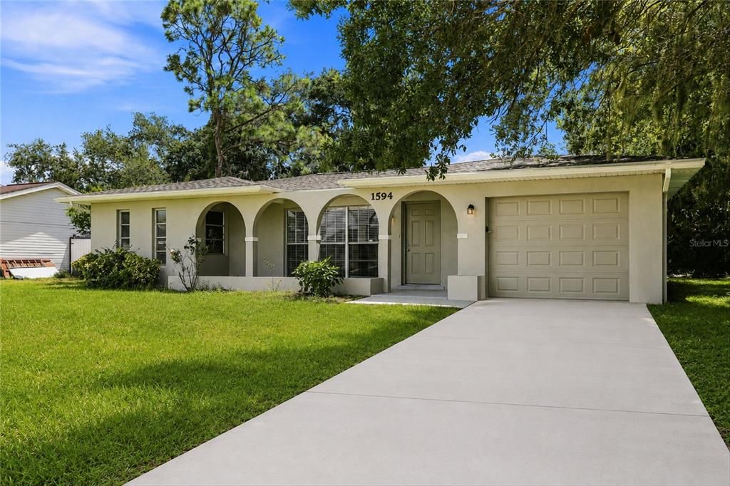 For Sale: $255,000 (3 beds, 2 baths, 1654 Square Feet)
