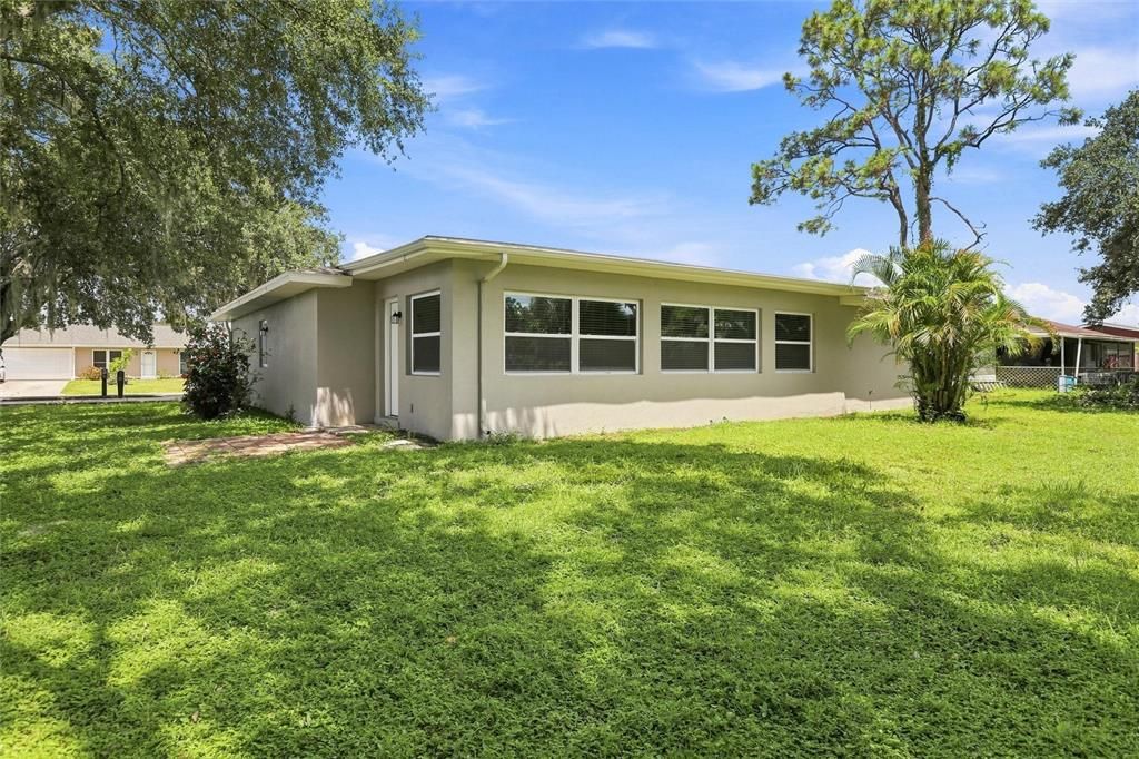 For Sale: $255,000 (3 beds, 2 baths, 1654 Square Feet)