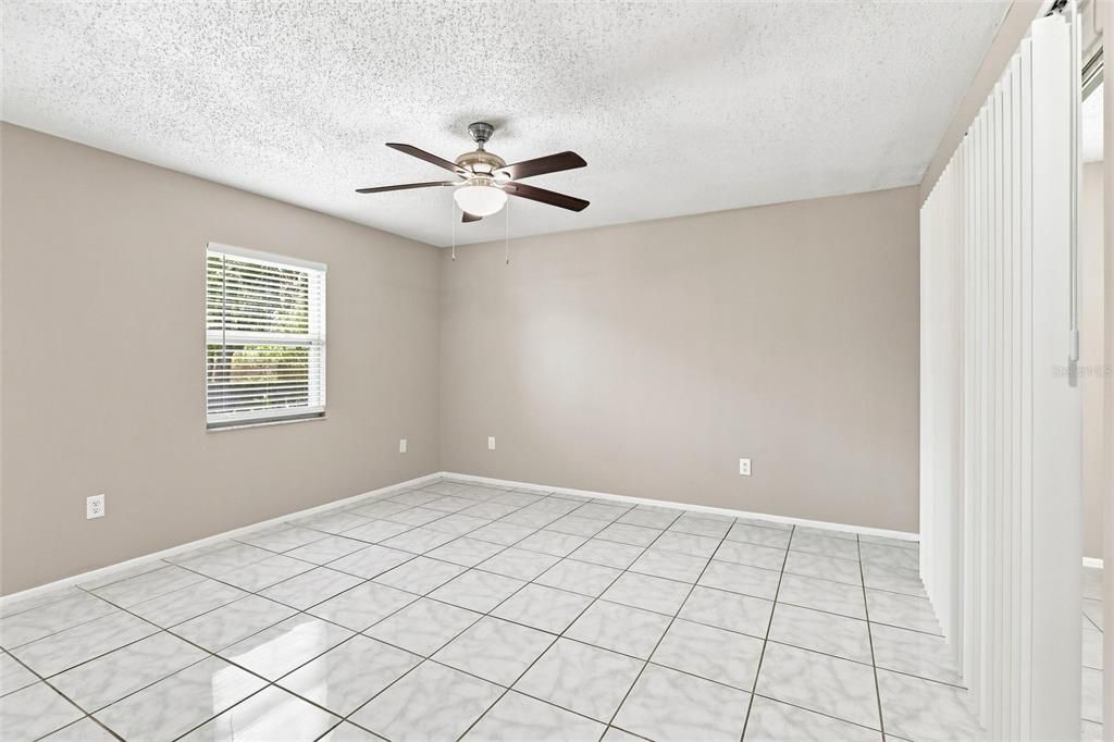 For Sale: $255,000 (3 beds, 2 baths, 1654 Square Feet)