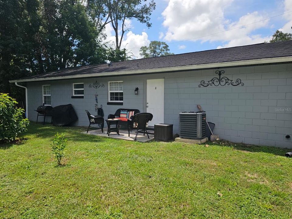 For Sale: $215,000 (3 beds, 1 baths, 1152 Square Feet)