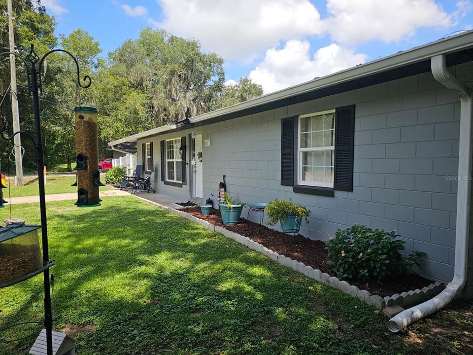 For Sale: $215,000 (3 beds, 1 baths, 1152 Square Feet)