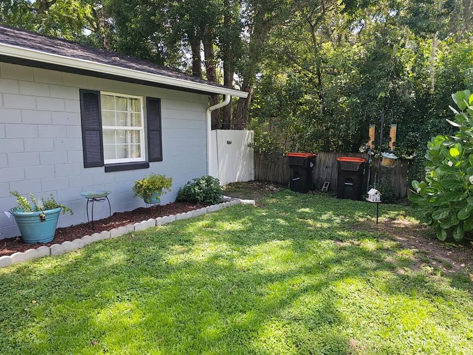 For Sale: $215,000 (3 beds, 1 baths, 1152 Square Feet)