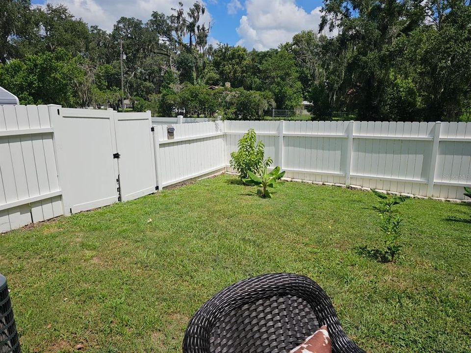 For Sale: $215,000 (3 beds, 1 baths, 1152 Square Feet)