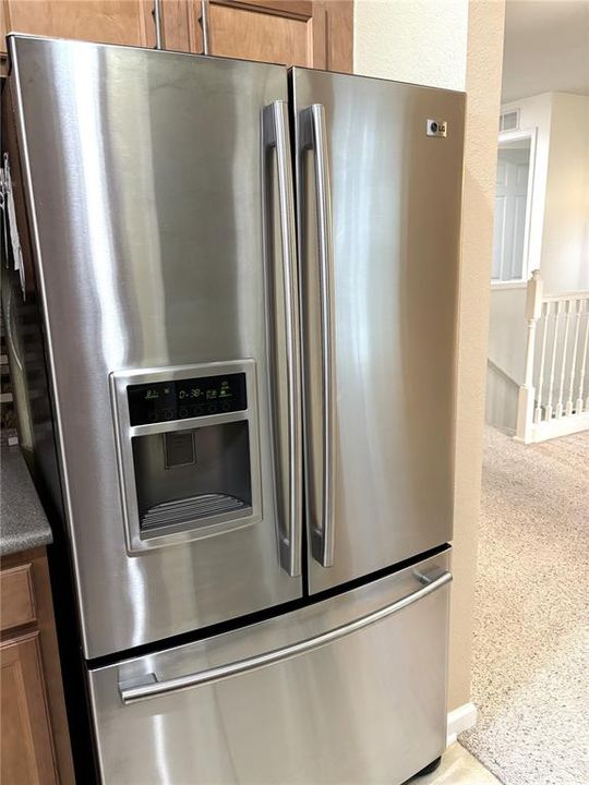 For Rent: $4,000 (3 beds, 2 baths, 2045 Square Feet)