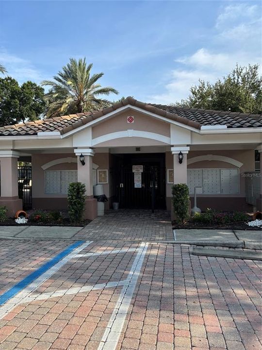 For Rent: $4,000 (3 beds, 2 baths, 2045 Square Feet)