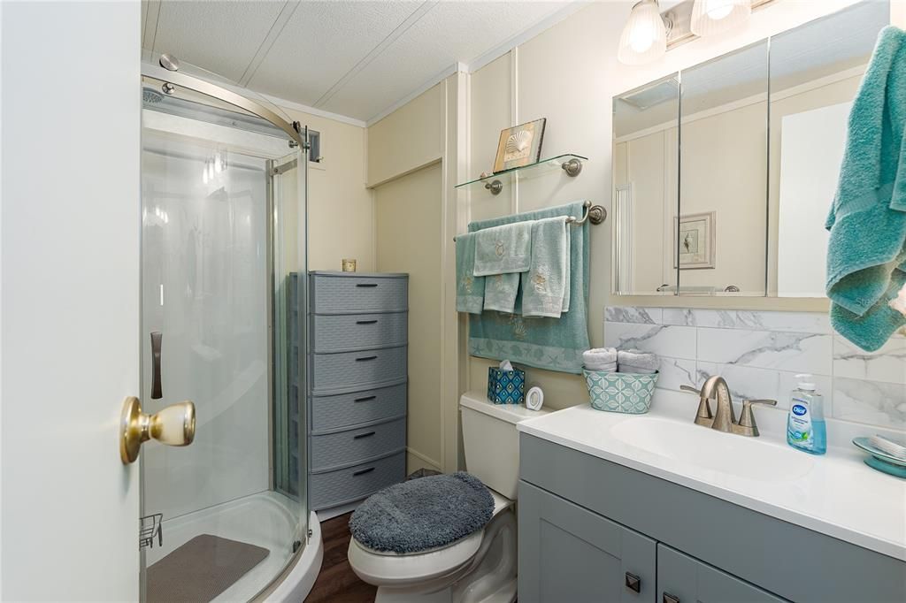 For Sale: $155,000 (2 beds, 2 baths, 954 Square Feet)