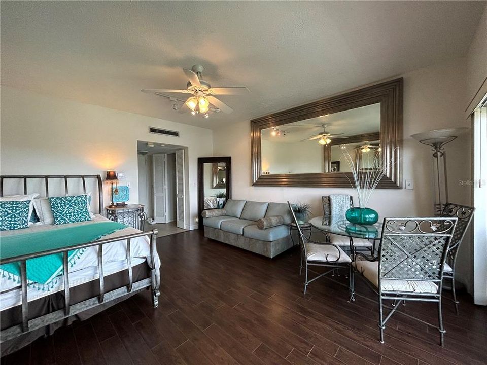 En Renta: $2,995 (0 camas, 1 baños, 475 Pies cuadrados)