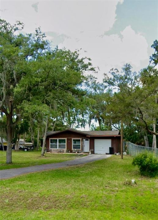 For Sale: $220,000 (2 beds, 1 baths, 1072 Square Feet)