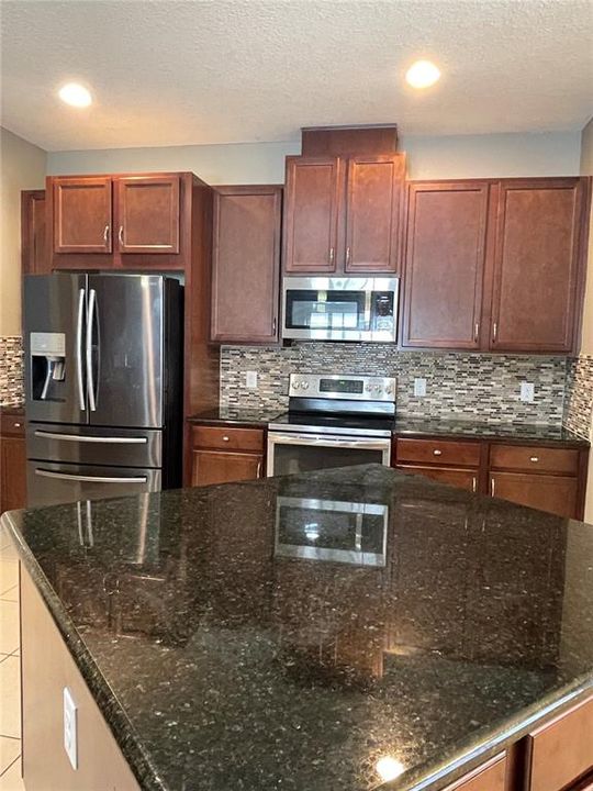 For Sale: $565,000 (4 beds, 3 baths, 2780 Square Feet)