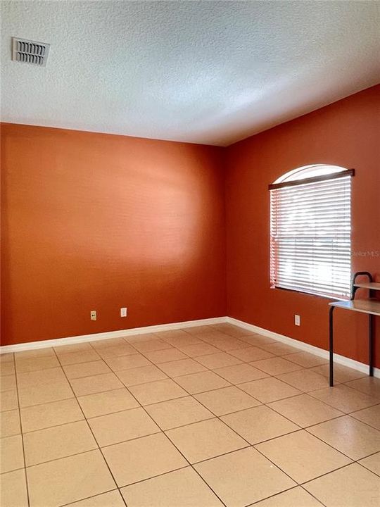 For Sale: $565,000 (4 beds, 3 baths, 2780 Square Feet)