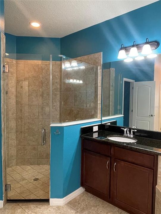 For Sale: $565,000 (4 beds, 3 baths, 2780 Square Feet)