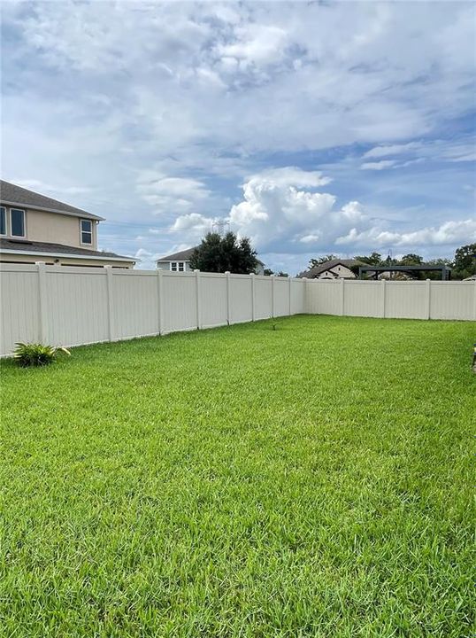For Sale: $565,000 (4 beds, 3 baths, 2780 Square Feet)