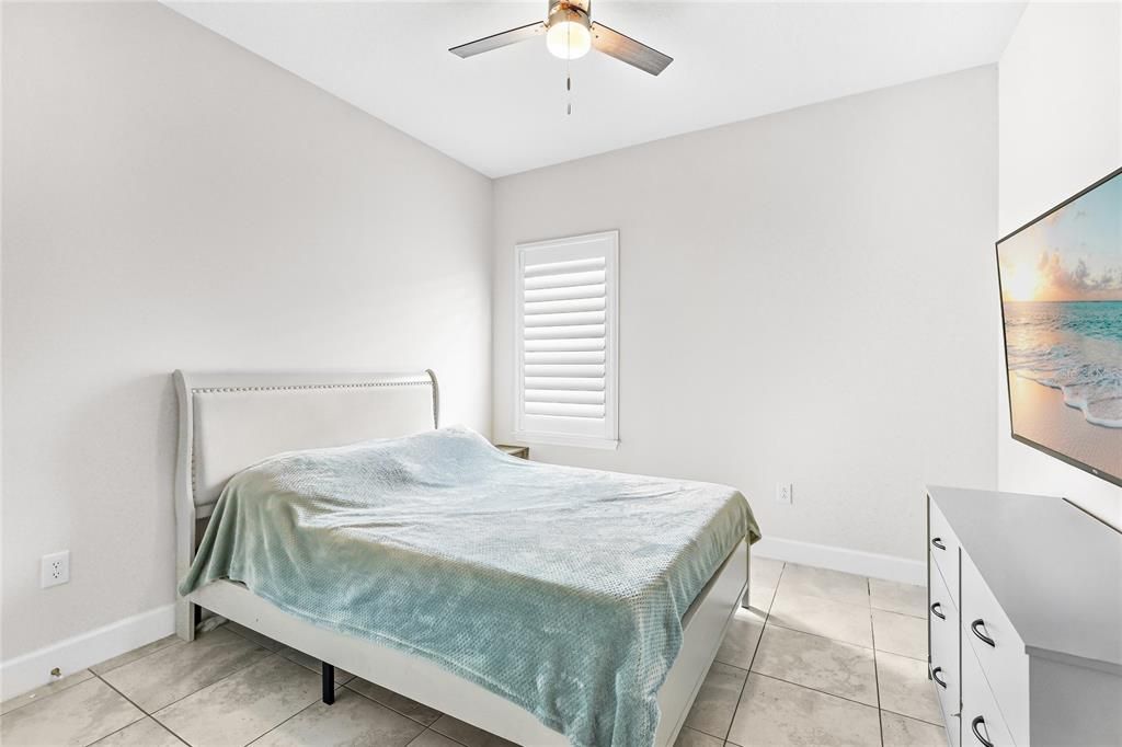 For Sale: $369,900 (3 beds, 2 baths, 1808 Square Feet)