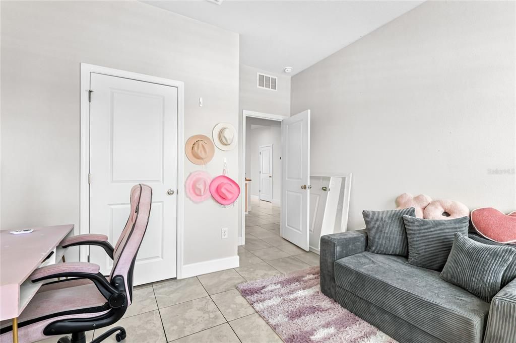 For Sale: $369,900 (3 beds, 2 baths, 1808 Square Feet)