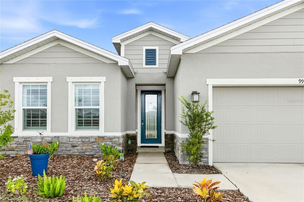 For Sale: $369,900 (3 beds, 2 baths, 1808 Square Feet)