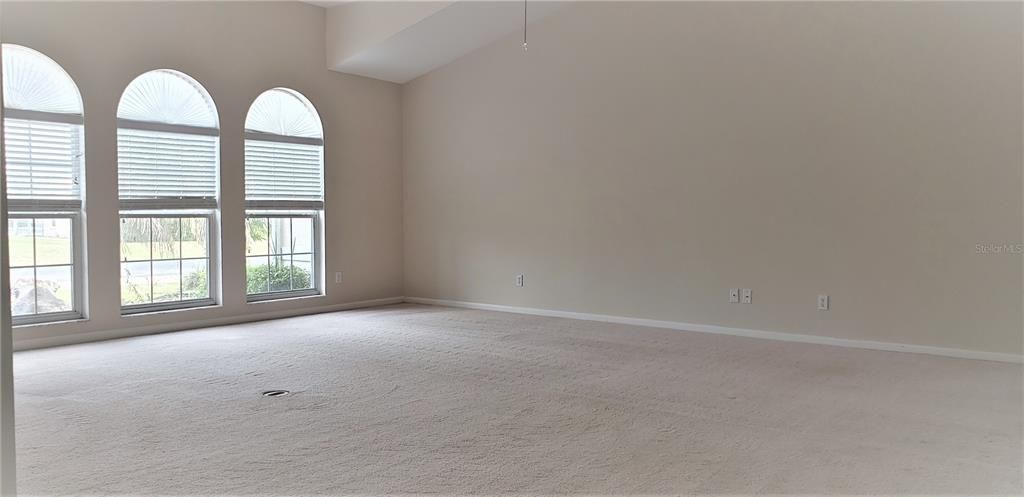 For Rent: $1,800 (2 beds, 2 baths, 1619 Square Feet)