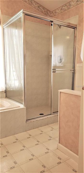 For Rent: $1,800 (2 beds, 2 baths, 1619 Square Feet)