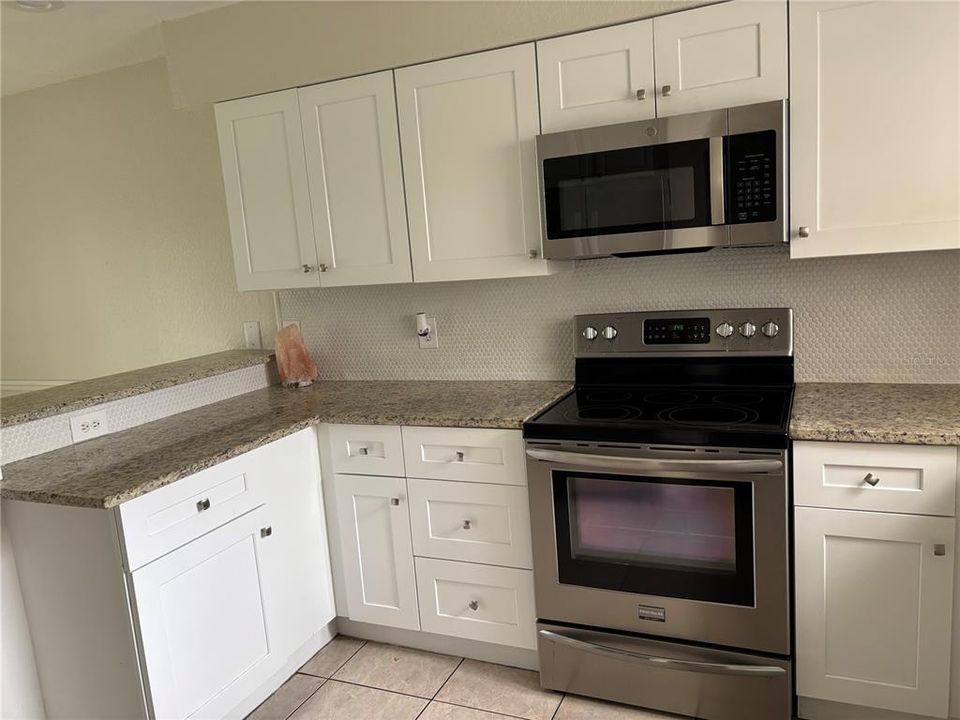 В аренду: $1,850 (2 спален, 3 ванн, 1390 Квадратных фут)
