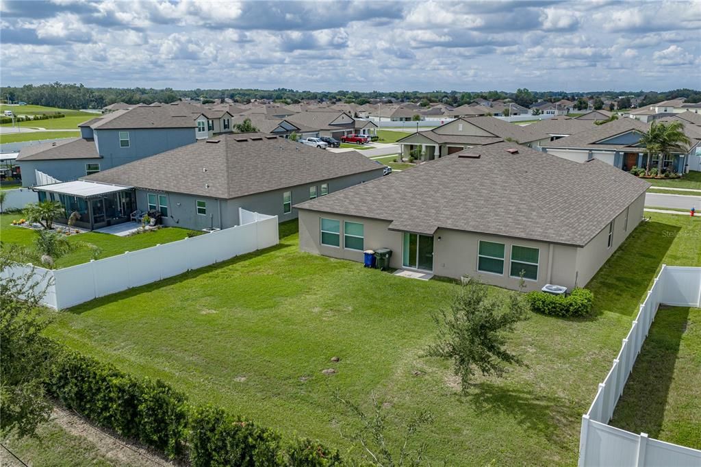 En Venta: $379,900 (4 camas, 3 baños, 2576 Pies cuadrados)