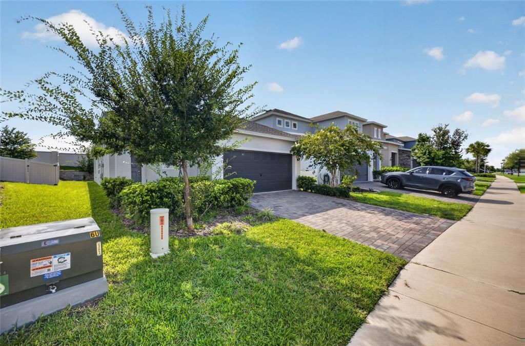 En Venta: $409,000 (4 camas, 2 baños, 1644 Pies cuadrados)