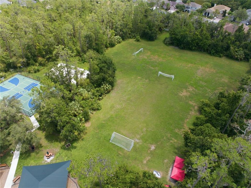 For Sale: $389,900 (2 beds, 2 baths, 1673 Square Feet)