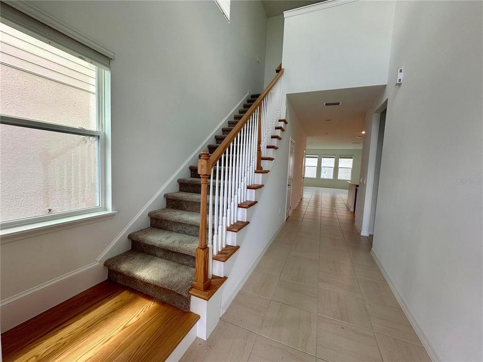 En Venta: $614,999 (4 camas, 3 baños, 2332 Pies cuadrados)