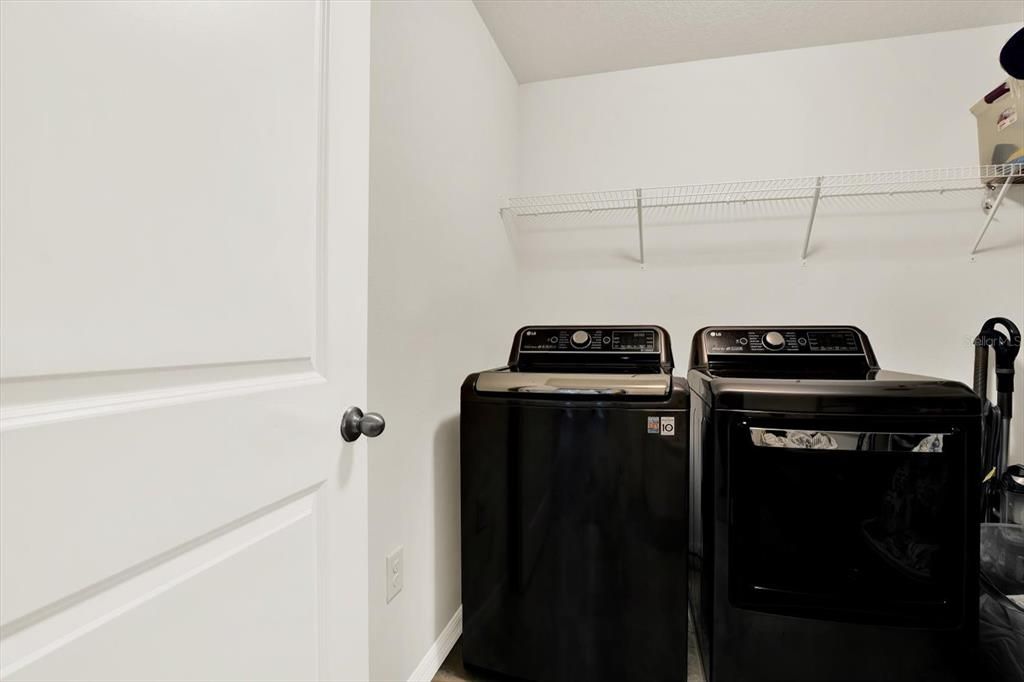 For Sale: $575,000 (5 beds, 3 baths, 3651 Square Feet)