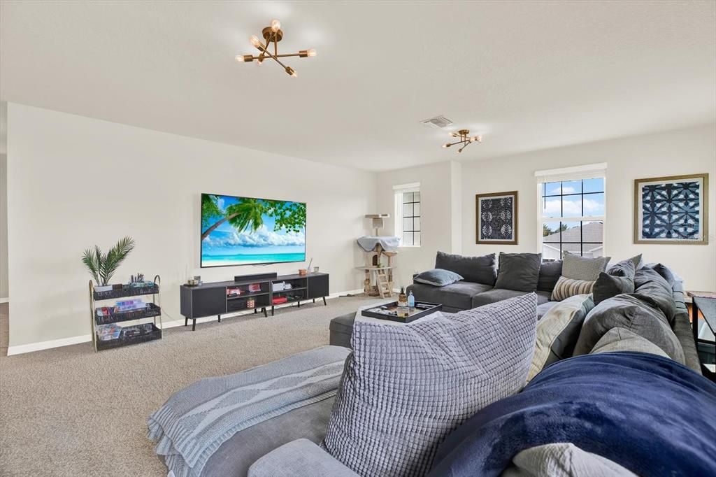 For Sale: $575,000 (5 beds, 3 baths, 3651 Square Feet)