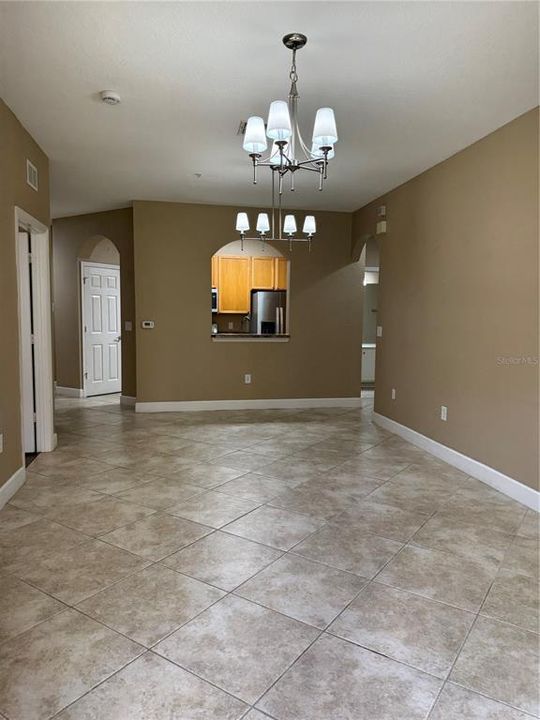 For Rent: $1,700 (2 beds, 2 baths, 1112 Square Feet)