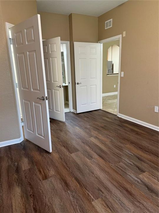 For Rent: $1,700 (2 beds, 2 baths, 1112 Square Feet)