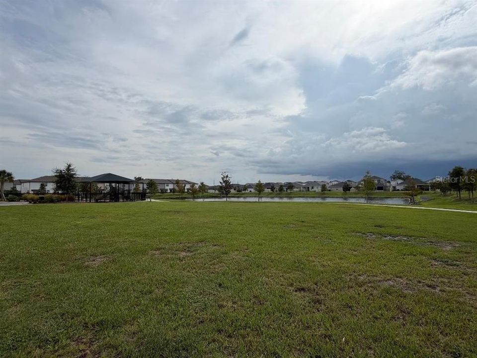 For Rent: $2,200 (3 beds, 2 baths, 1594 Square Feet)