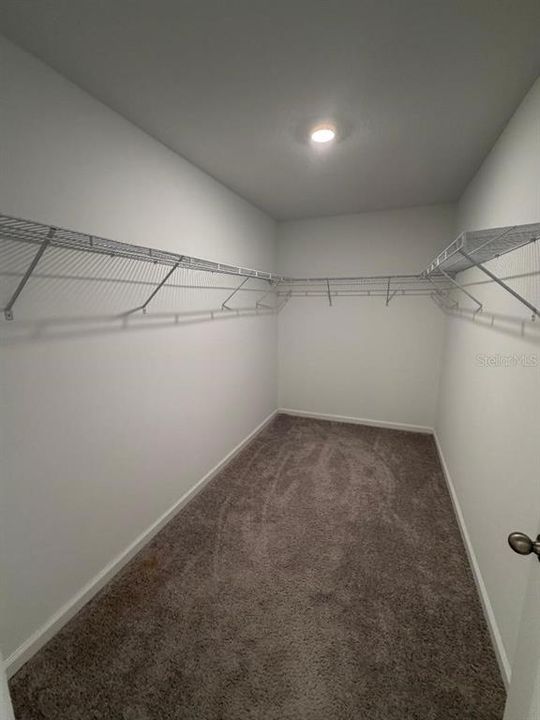 For Rent: $2,200 (3 beds, 2 baths, 1594 Square Feet)