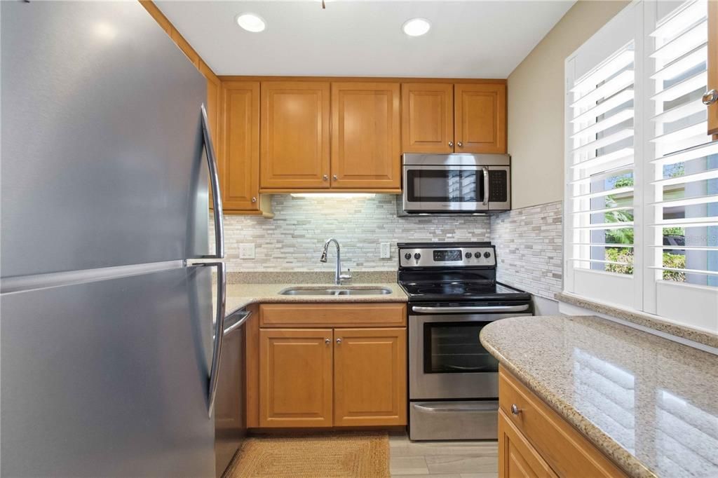 For Sale: $499,900 (2 beds, 2 baths, 1072 Square Feet)