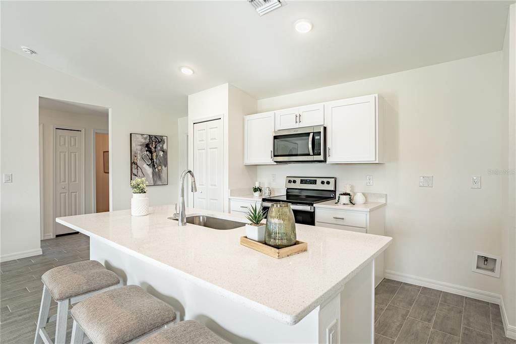 For Sale: $299,990 (4 beds, 2 baths, 1426 Square Feet)