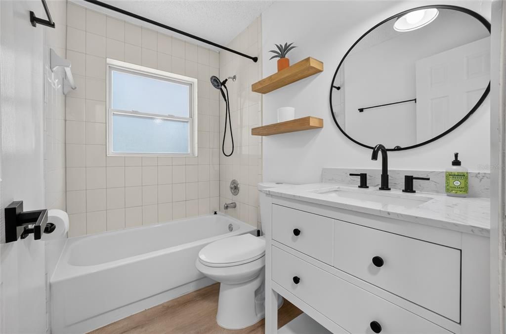 На продажу: $336,000 (3 спален, 2 ванн, 1203 Квадратных фут)