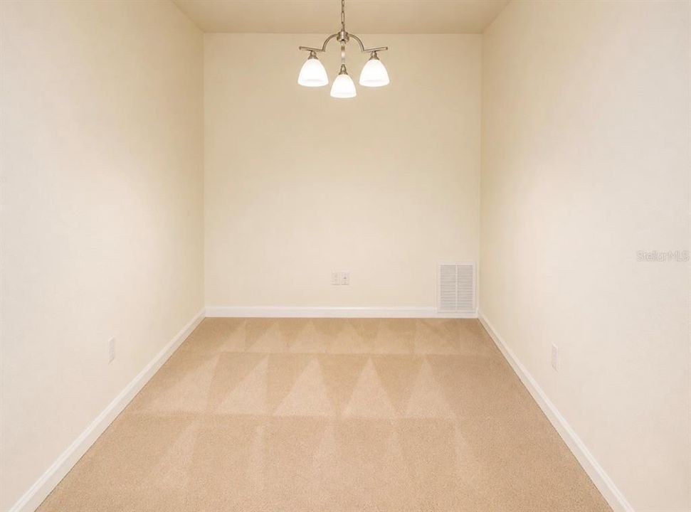 En Venta: $169,800 (2 camas, 2 baños, 876 Pies cuadrados)