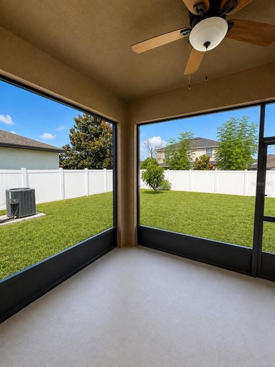 Activo con contrato: $379,990 (4 camas, 3 baños, 2529 Pies cuadrados)