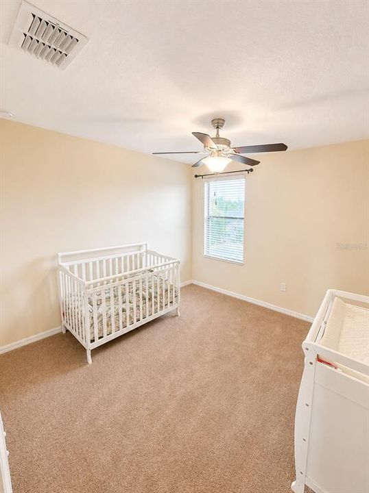 Activo con contrato: $379,990 (4 camas, 3 baños, 2529 Pies cuadrados)