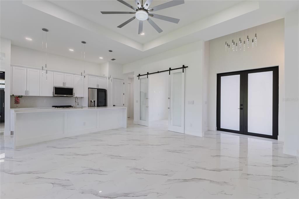 For Sale: $374,900 (3 beds, 2 baths, 1661 Square Feet)