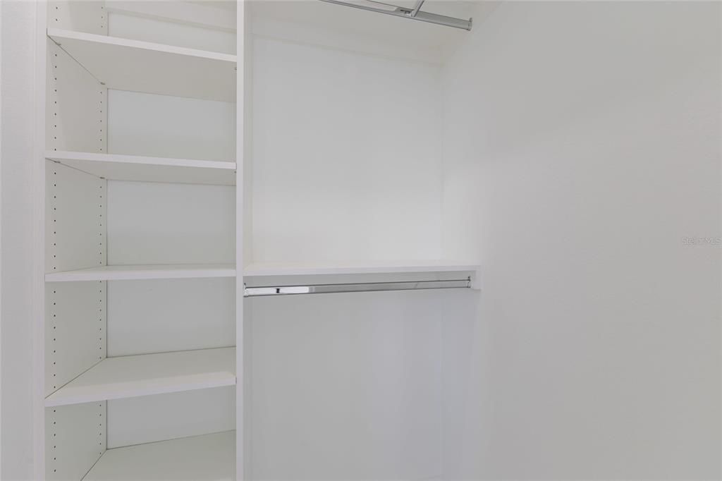 For Sale: $374,900 (3 beds, 2 baths, 1661 Square Feet)