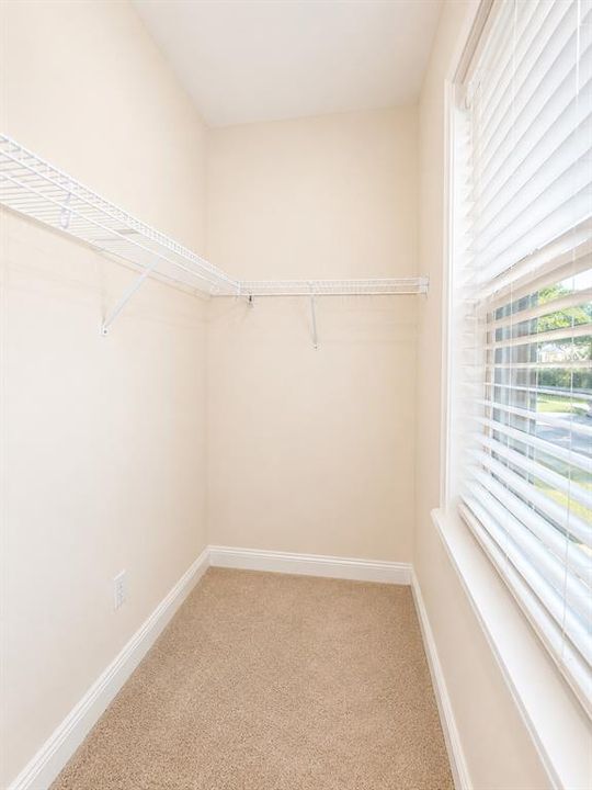 For Rent: $3,150 (3 beds, 2 baths, 1803 Square Feet)