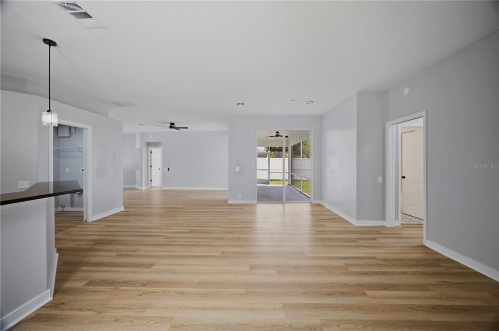 For Sale: $450,000 (3 beds, 2 baths, 1778 Square Feet)
