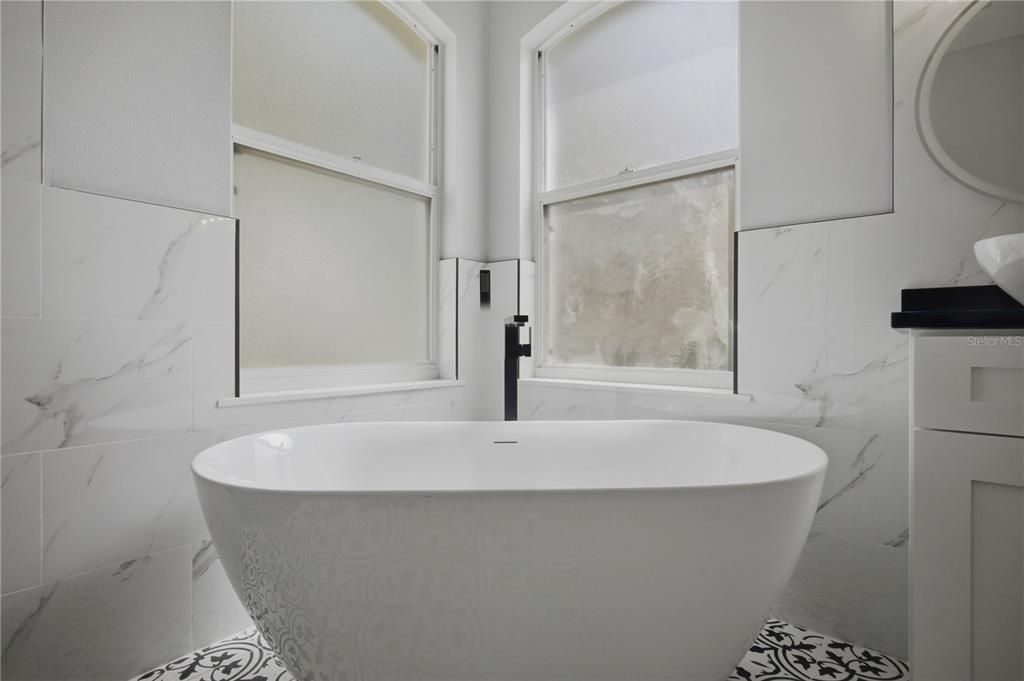 For Sale: $450,000 (3 beds, 2 baths, 1778 Square Feet)