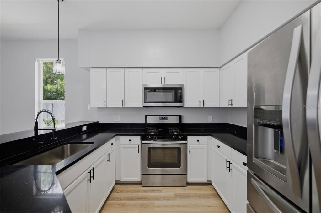 For Sale: $450,000 (3 beds, 2 baths, 1778 Square Feet)