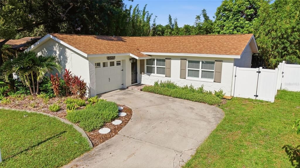 Activo con contrato: $335,000 (2 camas, 2 baños, 1237 Pies cuadrados)